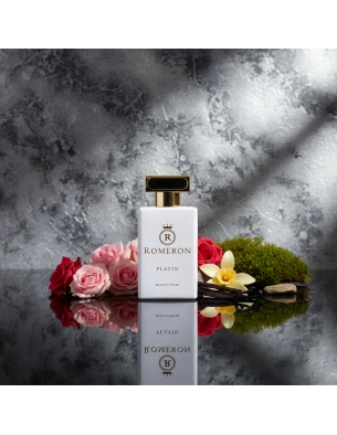 Valentino Donna Born in Roma